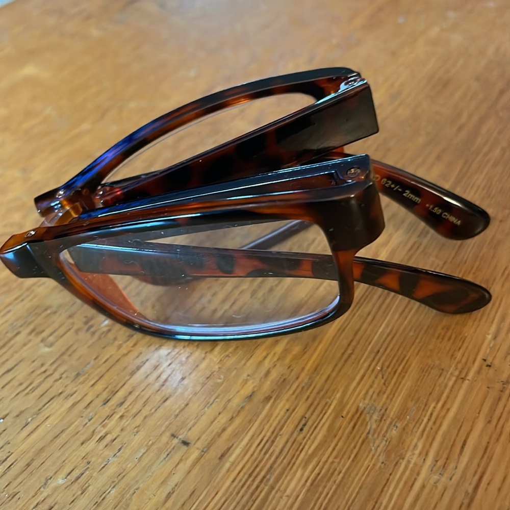 Tortoise Shell Glasses Frame - Picture 4 of 4